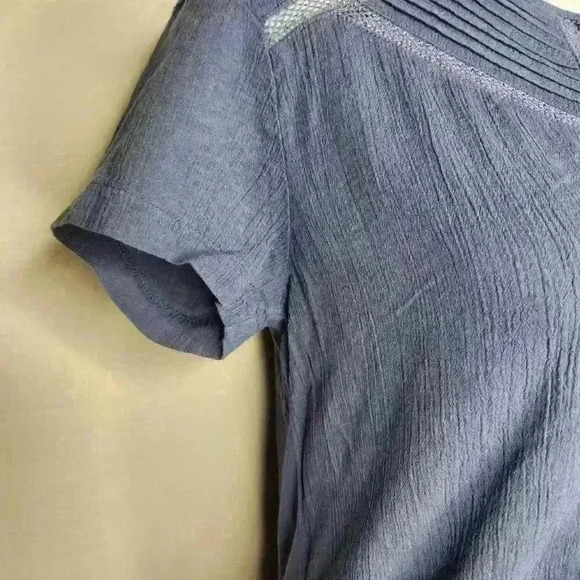 LOFT women's light blue short sleeve blouse with lace front size XS - Picture 4 of 7